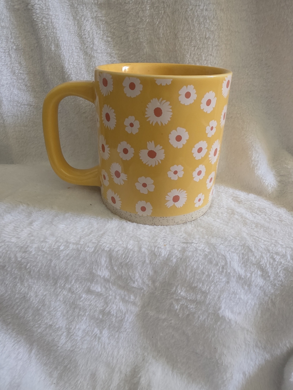 Yellow Daisy Ceramic Mug - Bright Floral Coffee Cup